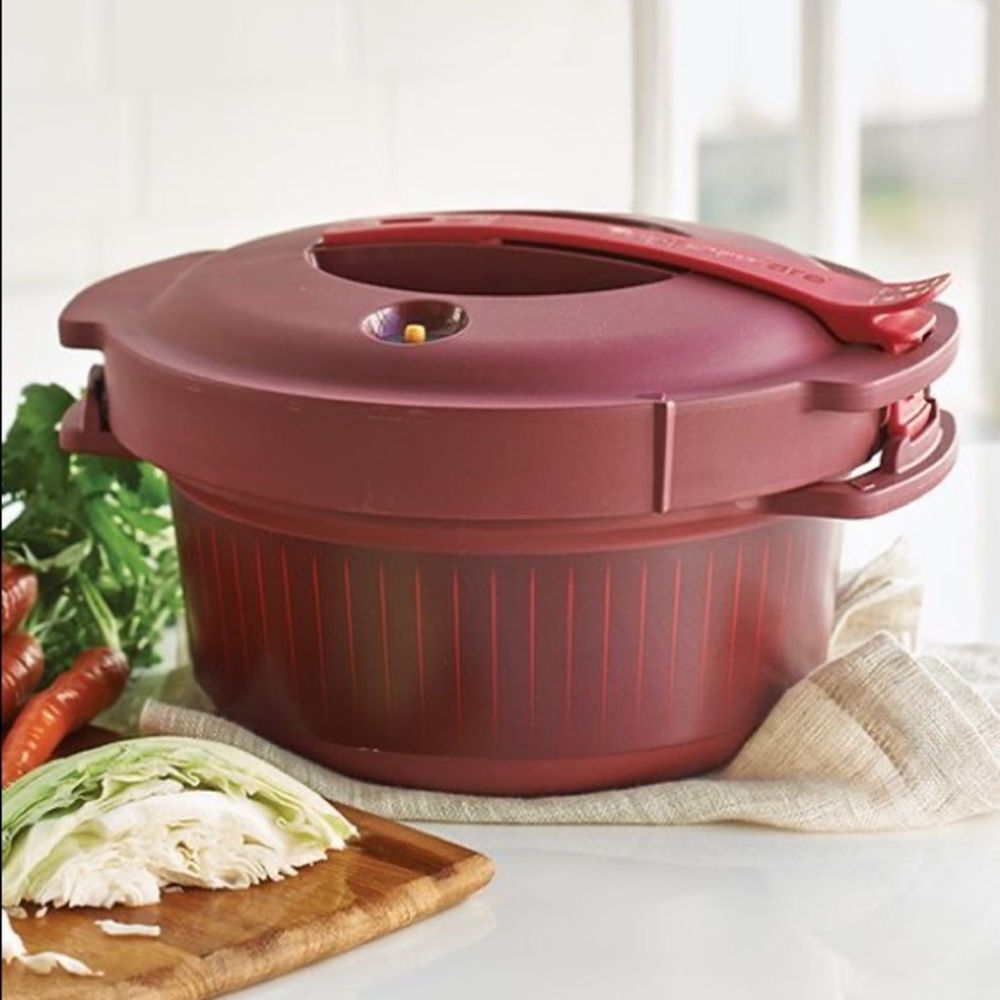 Tupperware Pressure Cooker - Picture 1 of 2